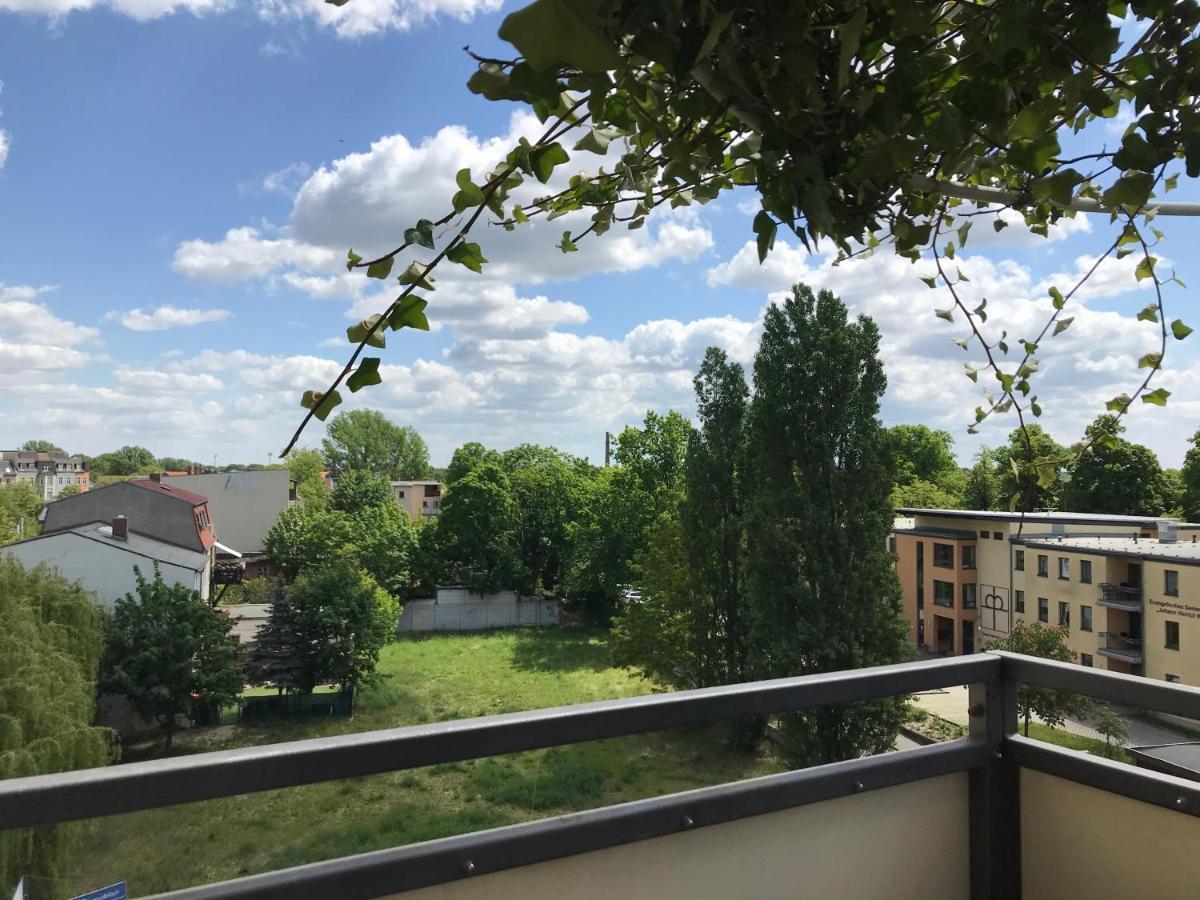 Stadtdschungel FeWo mit Balkon Cottbus Exterior foto